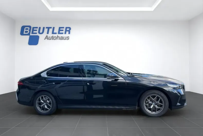 BMW 520 (Seria 5) din 2025 cu 21.945 km - oferta BMW181643 - foto 6