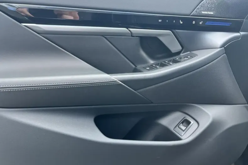 BMW 520 (Seria 5) din 2025 cu 21.945 km - oferta BMW181643 - foto 13