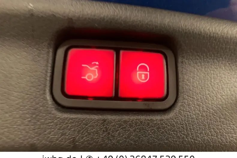 Mercedes-Benz C 300 (Clasa C) din 2023 cu 100.000 km - oferta MER181644 - foto 6