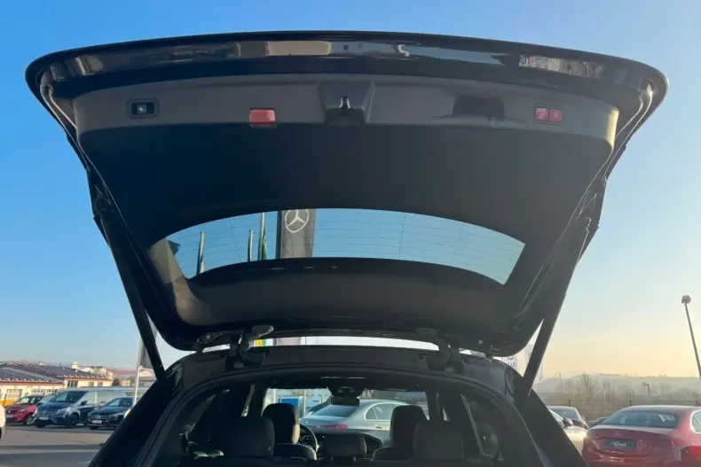 Mercedes-Benz GLE 300 (Clasa GLE) din 2024 cu 40.000 km - oferta MER181646 - foto 9