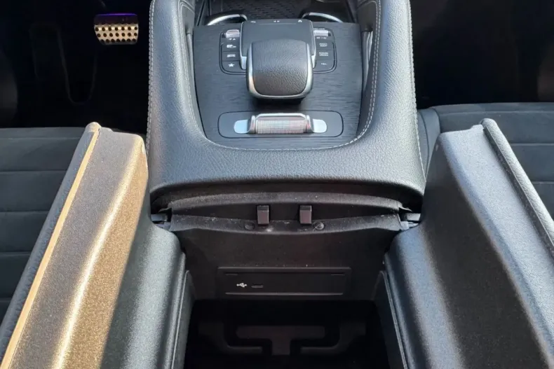 Mercedes-Benz GLE 300 (Clasa GLE) din 2024 cu 40.000 km - oferta MER181646 - foto 21