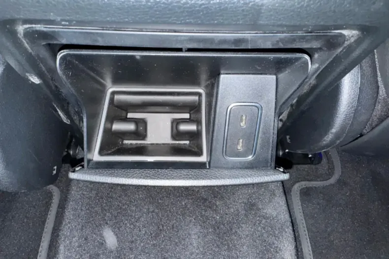 Mercedes-Benz GLE 300 (Clasa GLE) din 2024 cu 40.000 km - oferta MER181646 - foto 22