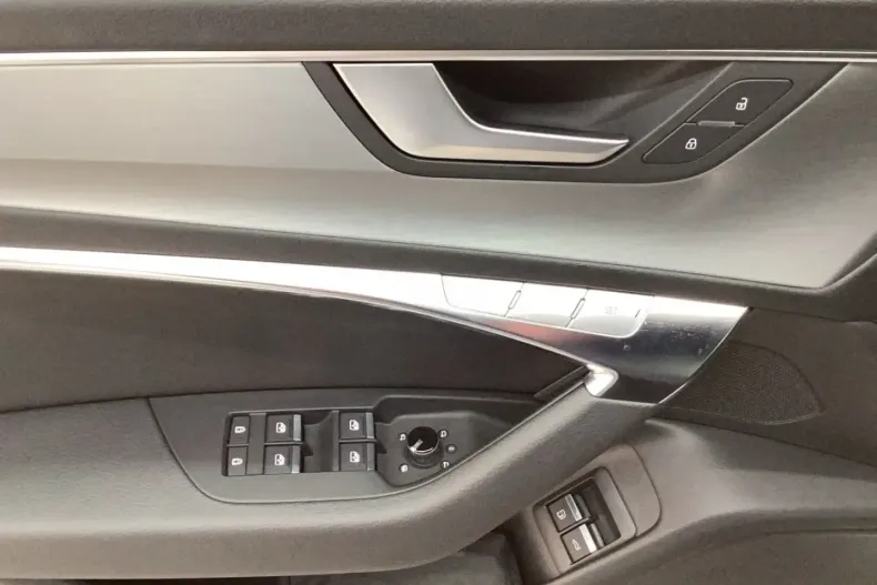 Audi A6 din 2024 cu 11.859 km - oferta AUD181652 - foto 7