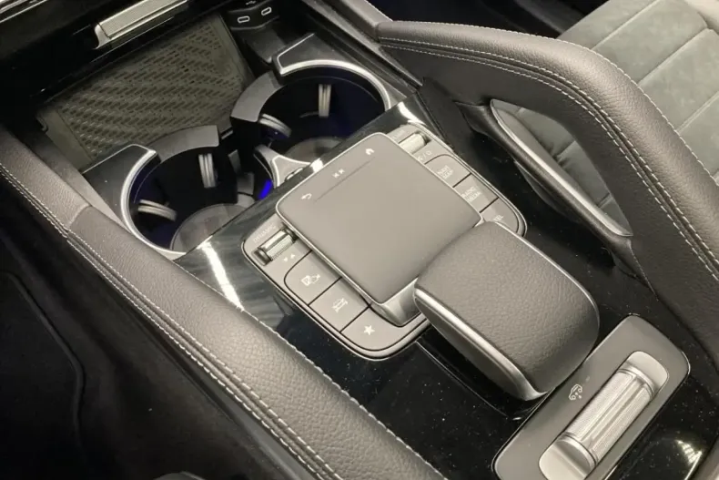 Mercedes-Benz GLE 350 (Clasa GLE) din 2024 cu 18.500 km - oferta MER181654 - foto 9