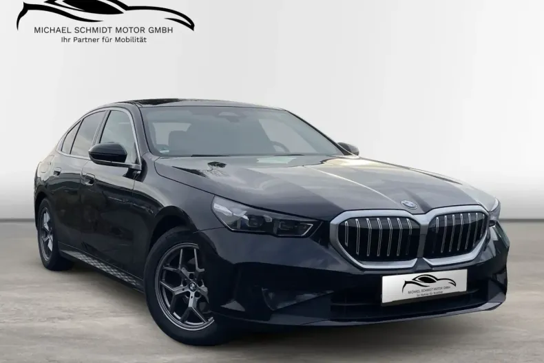 BMW 520 (Seria 5) din 2024 cu 74.432 km - oferta BMW181657 - foto 1