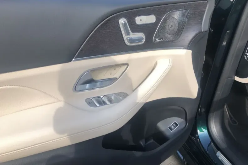 Mercedes-Benz GLE 300 (Clasa GLE) din 2024 cu 23.900 km - oferta MER181660 - foto 16