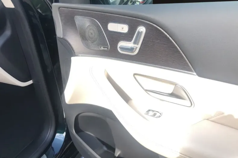 Mercedes-Benz GLE 300 (Clasa GLE) din 2024 cu 23.900 km - oferta MER181660 - foto 17