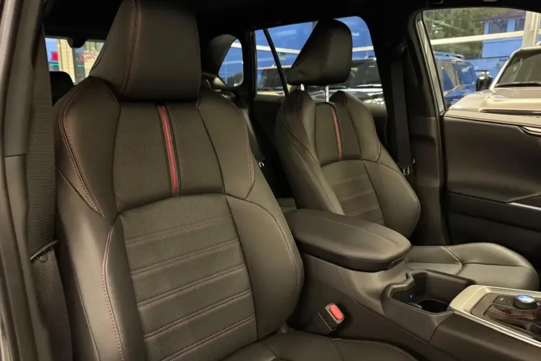 Toyota RAV4 din 2025 cu 50 km - oferta TOY181661 - foto 12