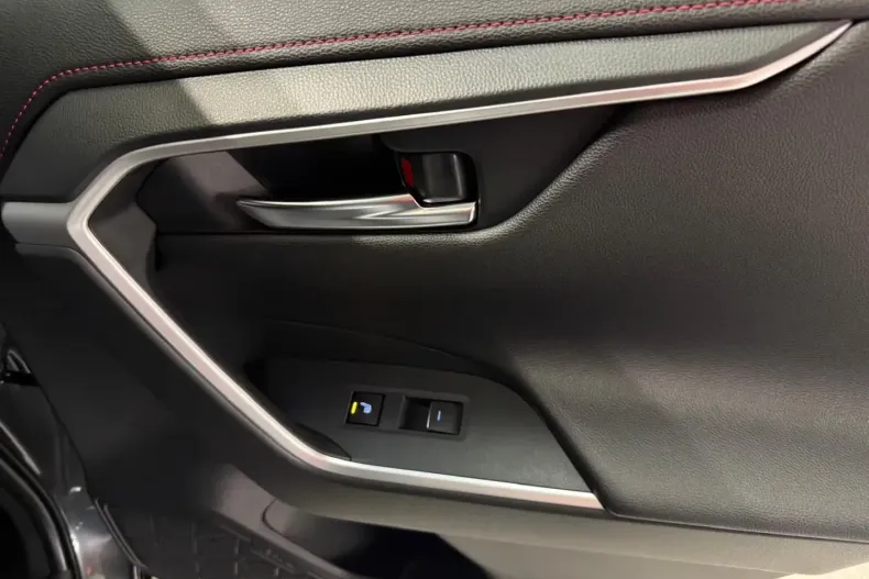 Toyota RAV4 din 2025 cu 50 km - oferta TOY181661 - foto 16