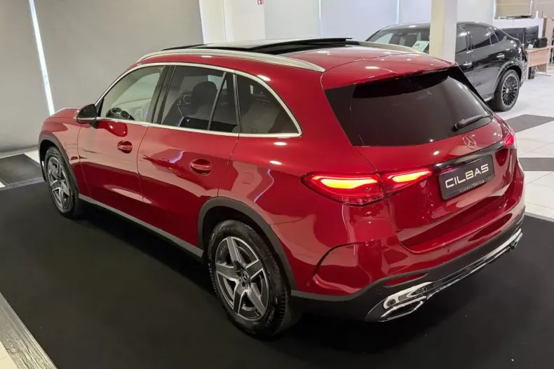 Mercedes-Benz GLC 300 (Clasa GLC) din 2024 cu 2.700 km - oferta MER181663 - foto 10