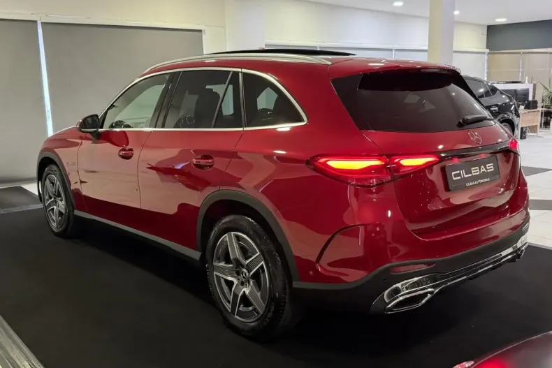 Mercedes-Benz GLC 300 (Clasa GLC) din 2024 cu 2.700 km - oferta MER181663 - foto 11