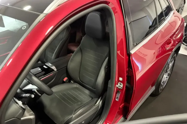 Mercedes-Benz GLC 300 (Clasa GLC) din 2024 cu 2.700 km - oferta MER181663 - foto 19