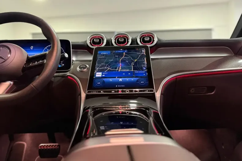 Mercedes-Benz GLC 300 (Clasa GLC) din 2024 cu 2.700 km - oferta MER181663 - foto 38