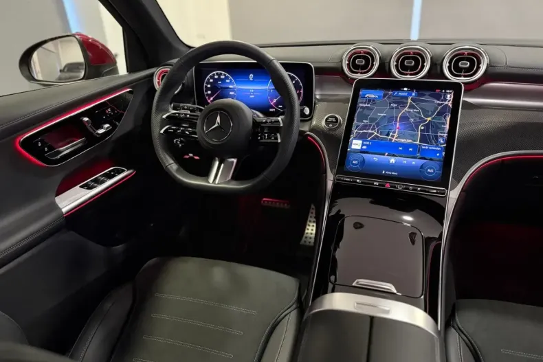 Mercedes-Benz GLC 300 (Clasa GLC) din 2024 cu 2.700 km - oferta MER181663 - foto 39