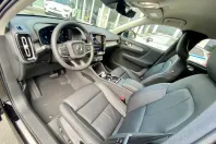 Volvo XC40 din 2023 cu 29.900 km - oferta VOL181665 - foto 6