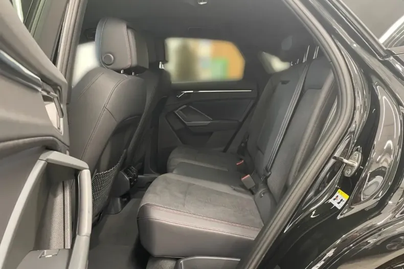 Audi Q3 din 2025 cu 13.160 km - oferta AUD181667 - foto 13