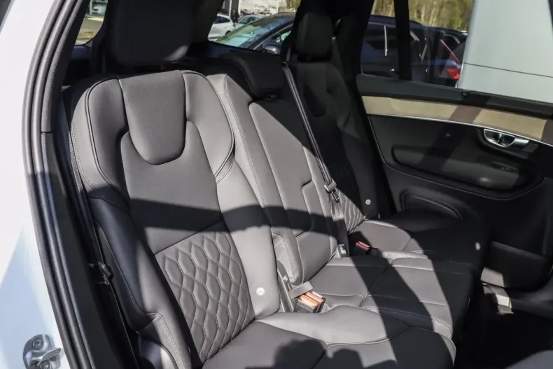 Volvo XC90 din 2025 cu 7.500 km - oferta VOL181669 - foto 5