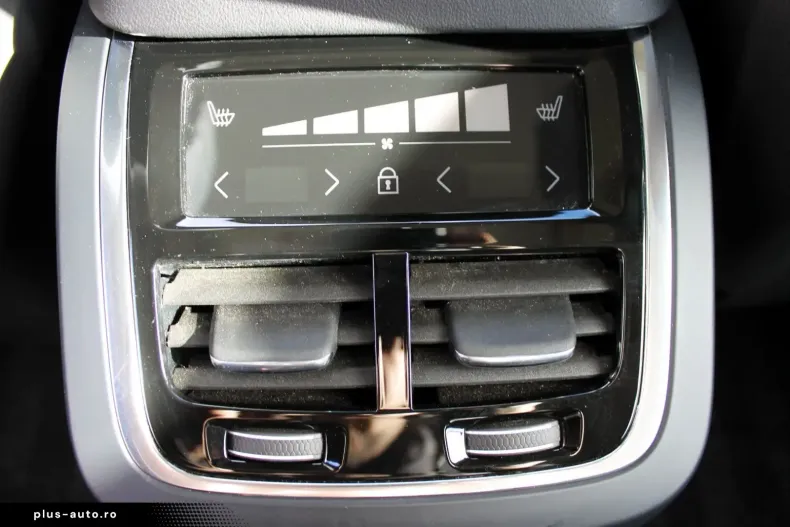 Volvo XC90 din 2022 cu 54.999 km - oferta VOL181671 - foto 17