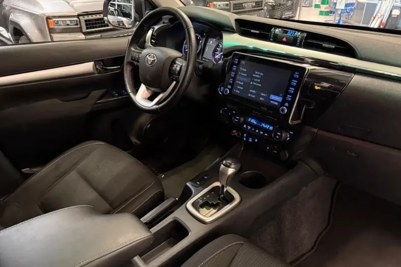 Toyota Hilux din 2023 cu 33.520 km - oferta TOY181672 - foto 19