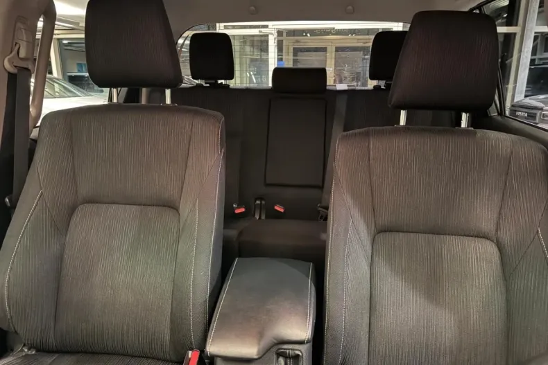 Toyota Hilux din 2023 cu 33.520 km - oferta TOY181672 - foto 24