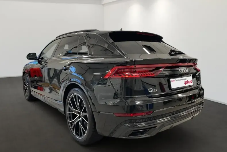 Audi Q8 din 2022 cu 69.270 km - oferta AUD181684 - foto 4