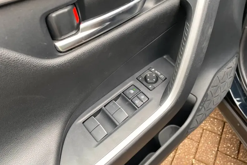 Toyota RAV4 din 2022 cu 92.914 km - oferta TOY181687 - foto 9