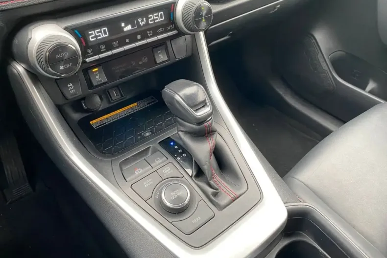 Toyota RAV4 din 2022 cu 92.914 km - oferta TOY181687 - foto 14