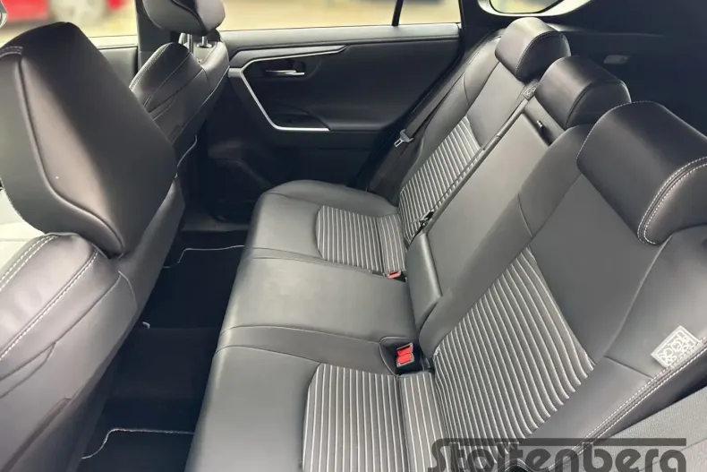 Toyota RAV4 din 2021 cu 83.200 km - oferta TOY181691 - foto 13