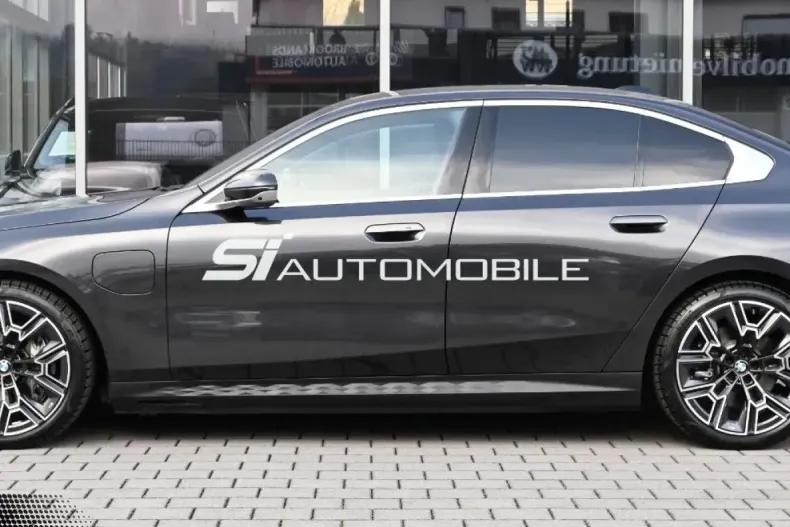 BMW 550 (Seria 5) din 2024 cu 32.000 km - oferta BMW181692 - foto 2