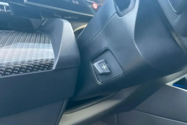 BMW 520 (Seria 5) din 2025 cu 24.300 km - oferta BMW181693 - foto 18