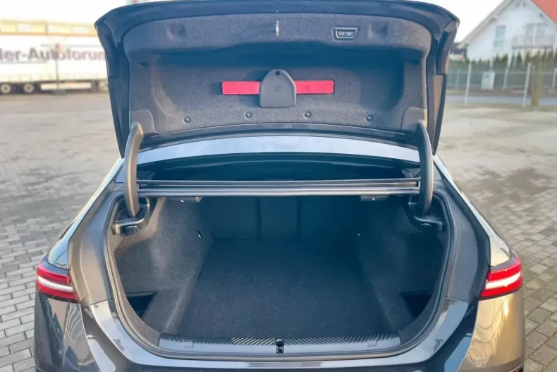 BMW 520 (Seria 5) din 2025 cu 24.300 km - oferta BMW181693 - foto 24