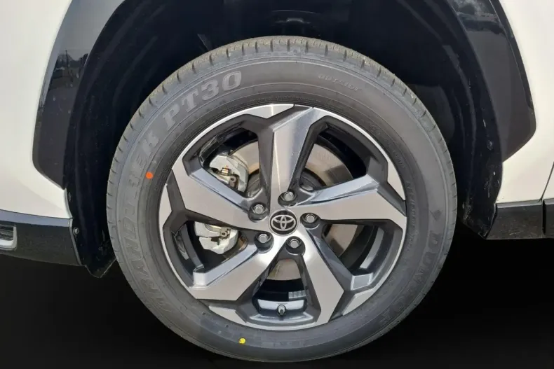 Toyota RAV4 din 2025 cu 3.900 km - oferta TOY181701 - foto 18