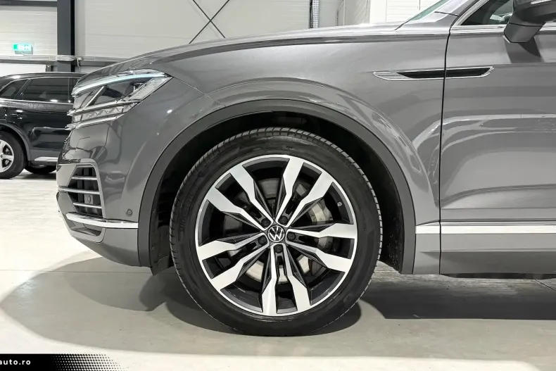 Volkswagen Touareg din 2022 cu 103.130 km - oferta VOL181707 - foto 17
