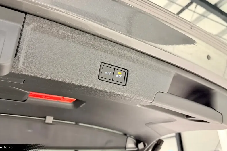 Volkswagen Touareg din 2022 cu 103.130 km - oferta VOL181707 - foto 20