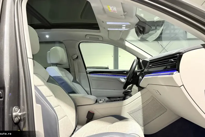 Volkswagen Touareg din 2022 cu 103.130 km - oferta VOL181707 - foto 28