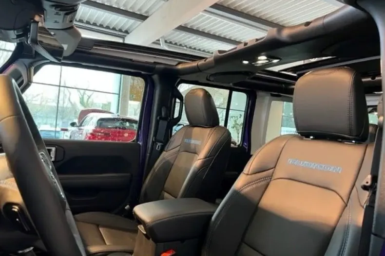 Jeep Wrangler din 2023 cu 13.405 km - oferta JEE181709 - foto 13