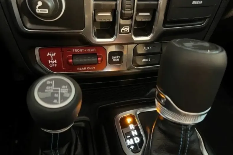 Jeep Wrangler din 2023 cu 13.405 km - oferta JEE181709 - foto 16