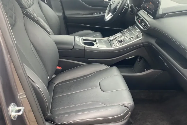 Hyundai SANTA FE din 2024 cu 23.516 km - oferta HYU181717 - foto 12