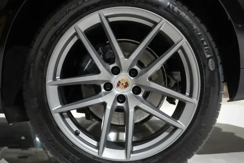 Porsche Macan din 2023 cu 44.466 km - oferta POR181722 - foto 8