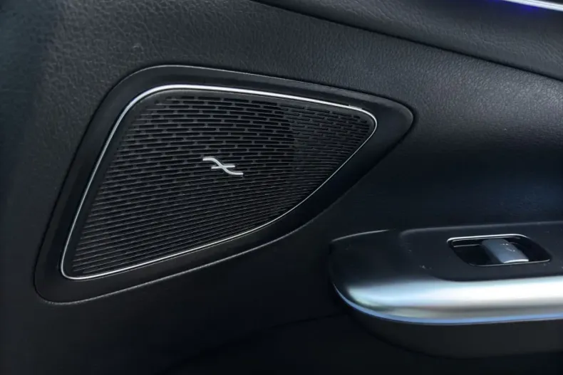 Mercedes-Benz C 180 (Clasa C) din 2024 cu 45.000 km - oferta MER181723 - foto 19