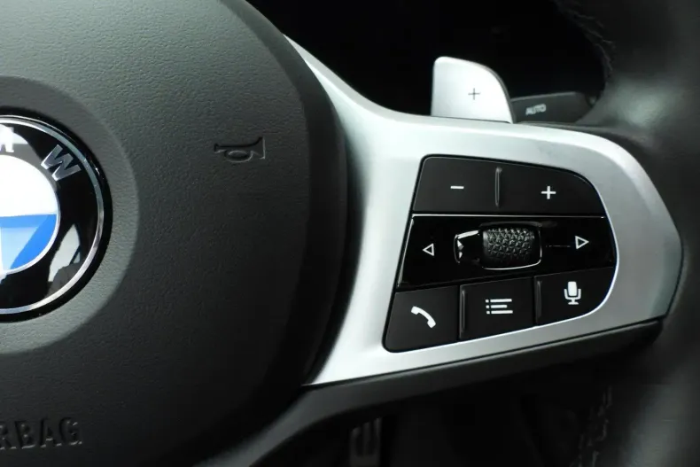 BMW 320 (Seria 3) din 2024 cu 11.000 km - oferta BMW181724 - foto 15