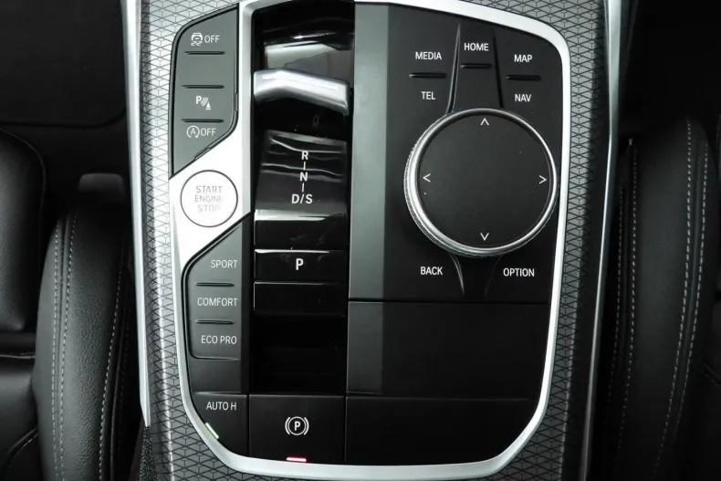 BMW 320 (Seria 3) din 2024 cu 11.000 km - oferta BMW181724 - foto 16