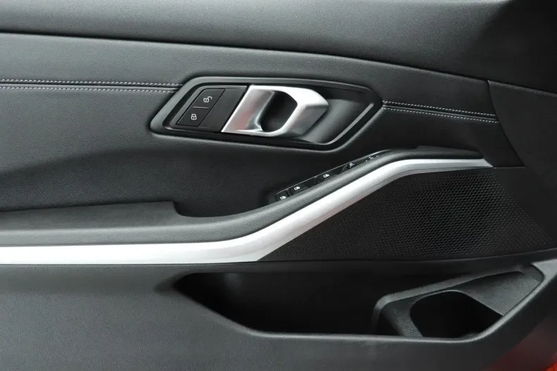 BMW 320 (Seria 3) din 2024 cu 11.000 km - oferta BMW181724 - foto 22