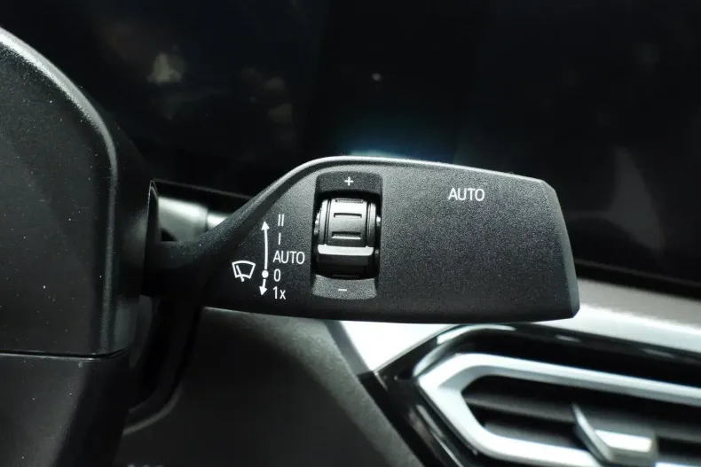 BMW 320 (Seria 3) din 2024 cu 11.000 km - oferta BMW181724 - foto 30