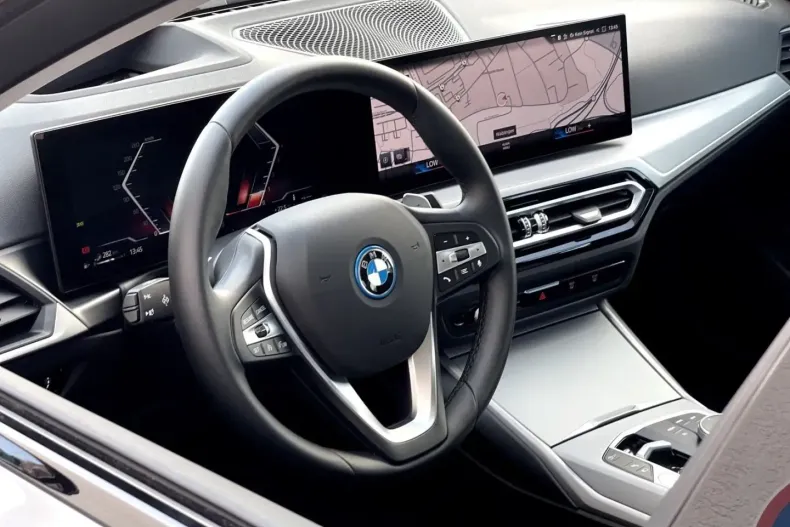 BMW 330 (Seria 3) din 2024 cu 23.250 km - oferta BMW181728 - foto 7