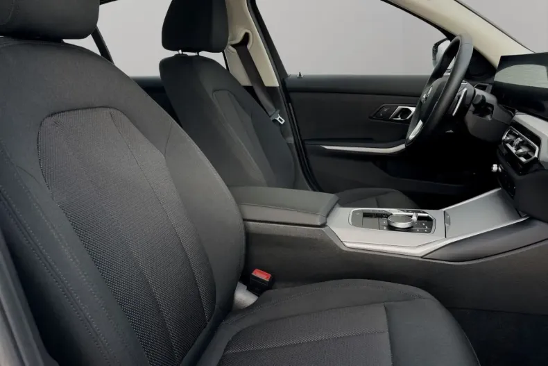 BMW 330 (Seria 3) din 2024 cu 23.250 km - oferta BMW181728 - foto 12