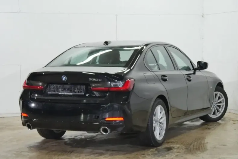 BMW 330 (Seria 3) din 2024 cu 18.500 km - oferta BMW181734 - foto 3