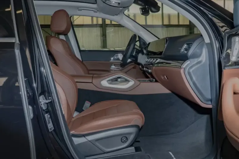 Mercedes-Benz GLS 450 (Clasa GLS) din 2025 cu 9.500 km - oferta MER181735 - foto 8