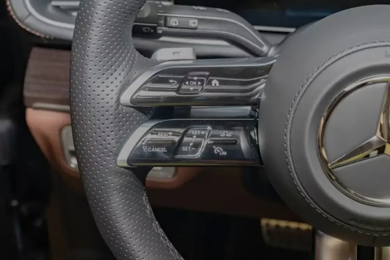 Mercedes-Benz GLS 450 (Clasa GLS) din 2025 cu 9.500 km - oferta MER181735 - foto 14