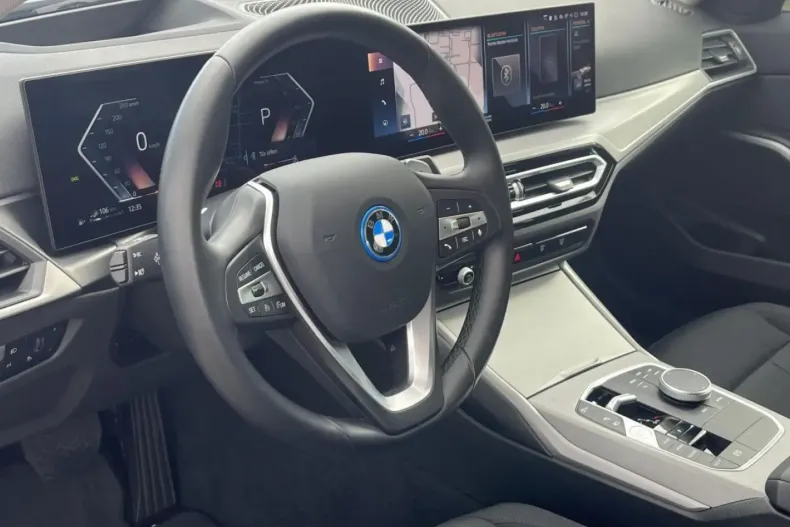 BMW 330 (Seria 3) din 2024 cu 31.275 km - oferta BMW181736 - foto 11